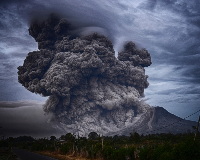 volcano eruption during daytime