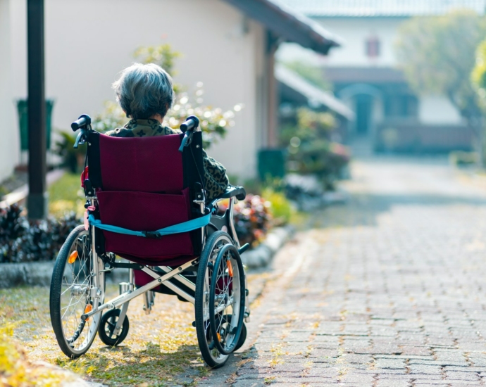 woman sitting on wheelchair